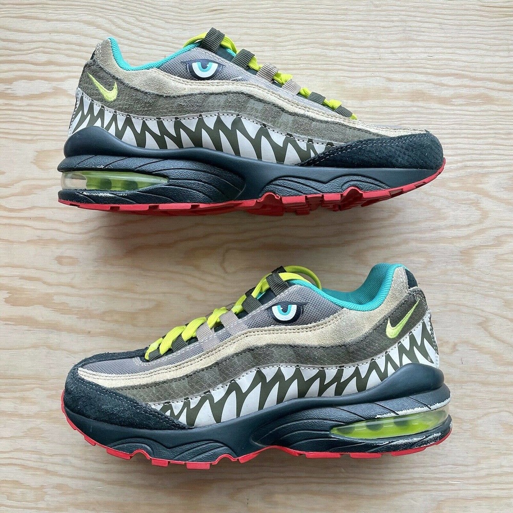 Nike Air Max 95 GS “Monster” Dinosaur Green CI9943-300 Size 6Y/ Women’s 7.5